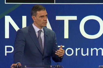 Sánchez considera de «gran día para España» la ruptura de PP y Vox
