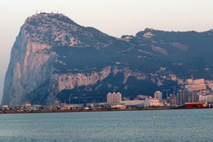 El nuevo gobierno británico no teme perder Gibraltar: "En Madrid también gobiernan los socialistas"