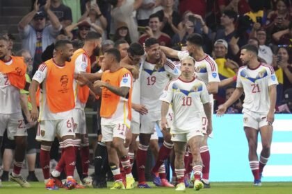 Venezuela pasa a cuartos de la Copa América con pleno de triunfos y México completa su desastre