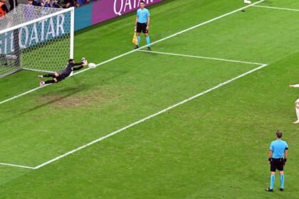 Diogo Costa salva a Portugal en los penaltis