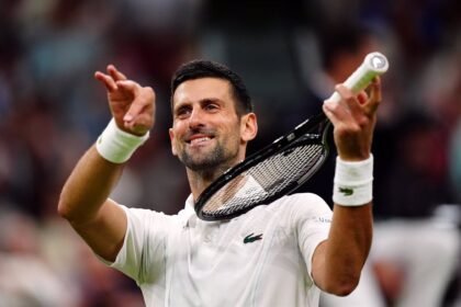 Djokovic noquea a Rune y a quienes le abuchearon en su camino a cuartos de Wimbledon