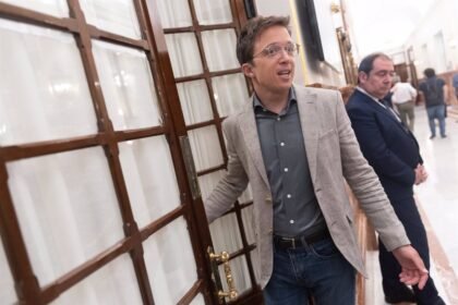 Sumar, al PP tras la ruptura de Vox de los gobiernos autonómicos: "Estos son sus cuervos y ahora pican sus ojos"