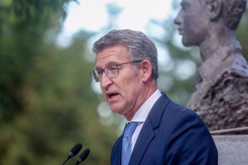 Feijóo arremete contra Vox por "pasarse de frenada" y le pide que no "entorpezca la gobernabilidad" en las CCAA