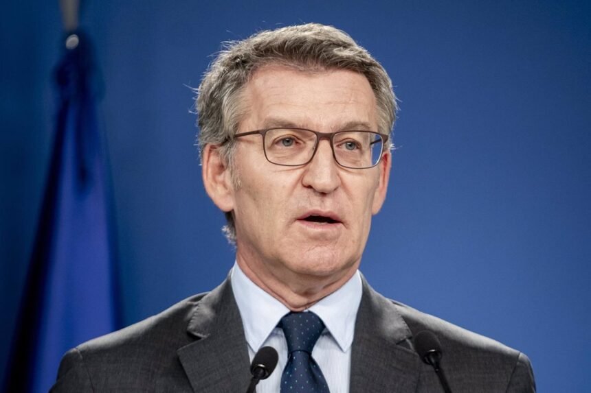 Feijóo responde al Gobierno que "no cuente con el PP" para que Escrivá sea gobernador del Banco de España