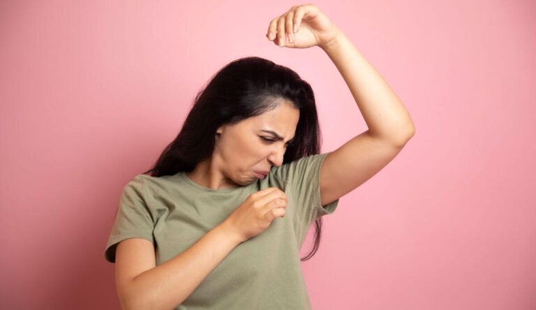 8 consejos para quitar el mal olor en las axilas