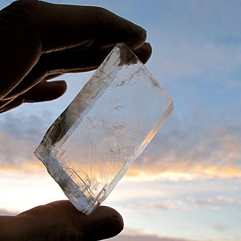 Piedra solar vikinga (Arni Ein)